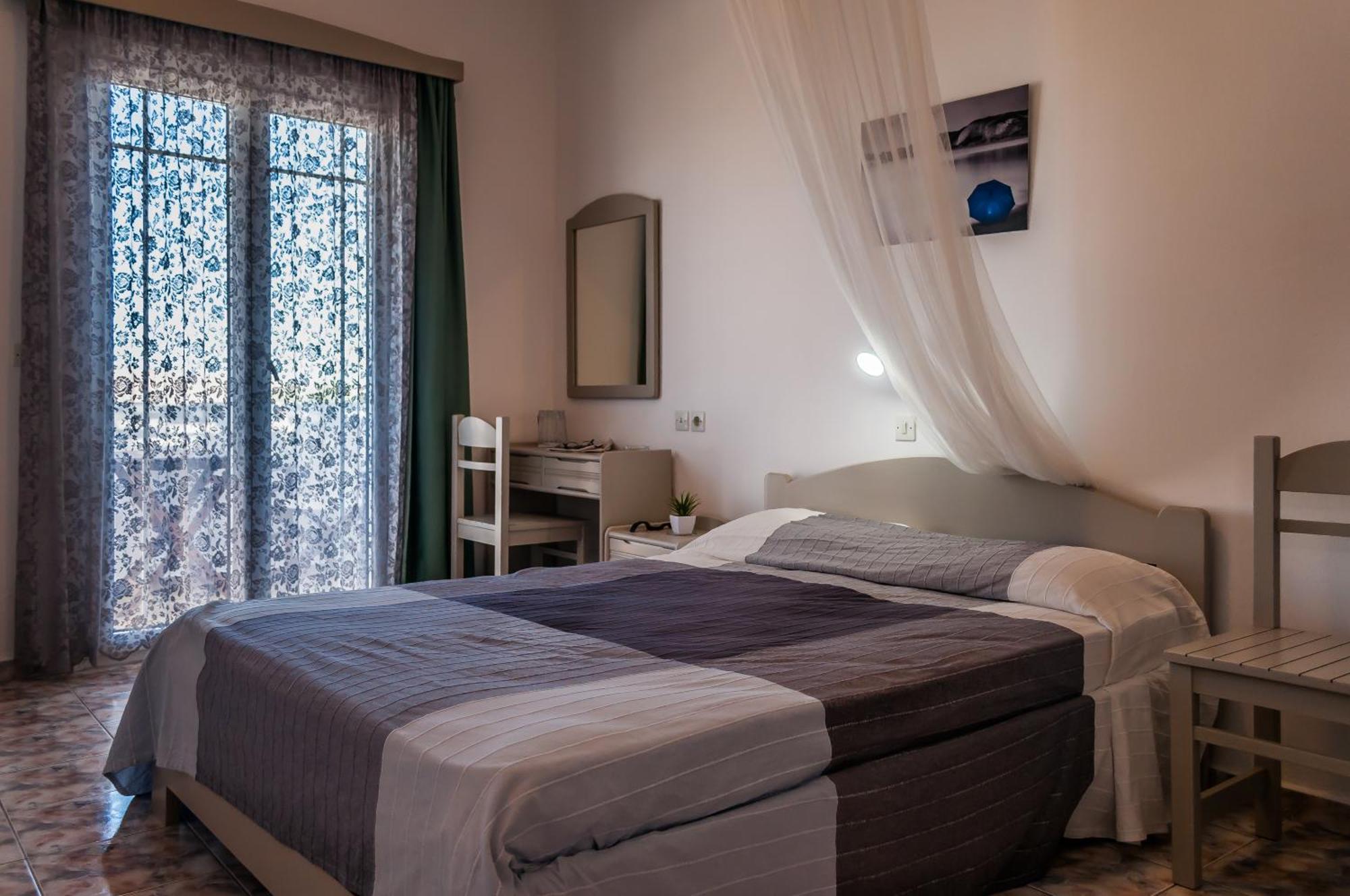 Agnanti View Hotel Pachaina Екстер'єр фото